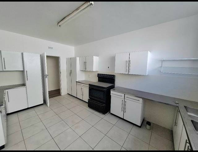 4 BEDROOM PROPERTY TO RENT IN SANDOWN